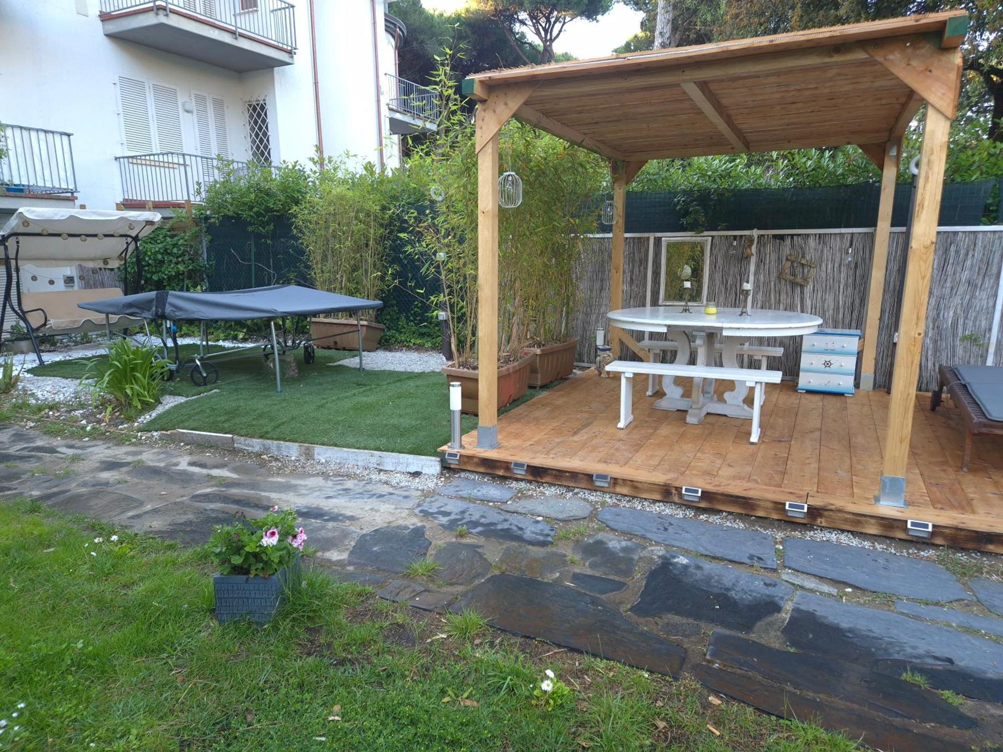 Domusauroom, Relax Nel Cuore Della Versilia - Pet Friendly Viareggio Exteriör bild