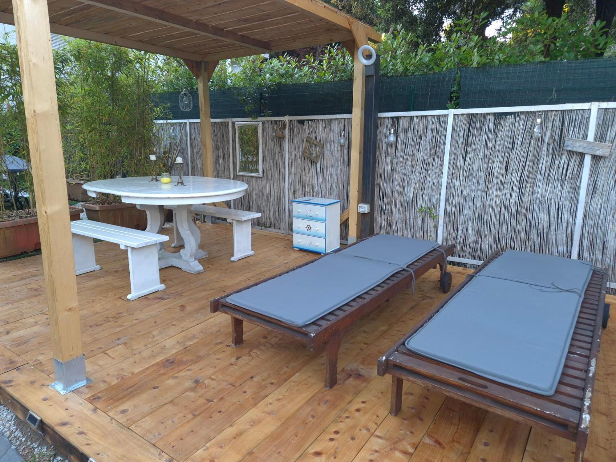 Domusauroom, Relax Nel Cuore Della Versilia - Pet Friendly Viareggio Exteriör bild